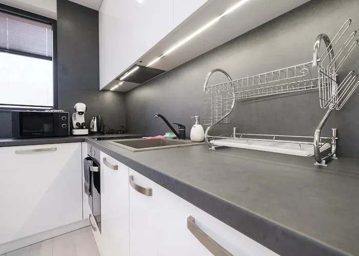 Heart Of Free Parking بلوفديف